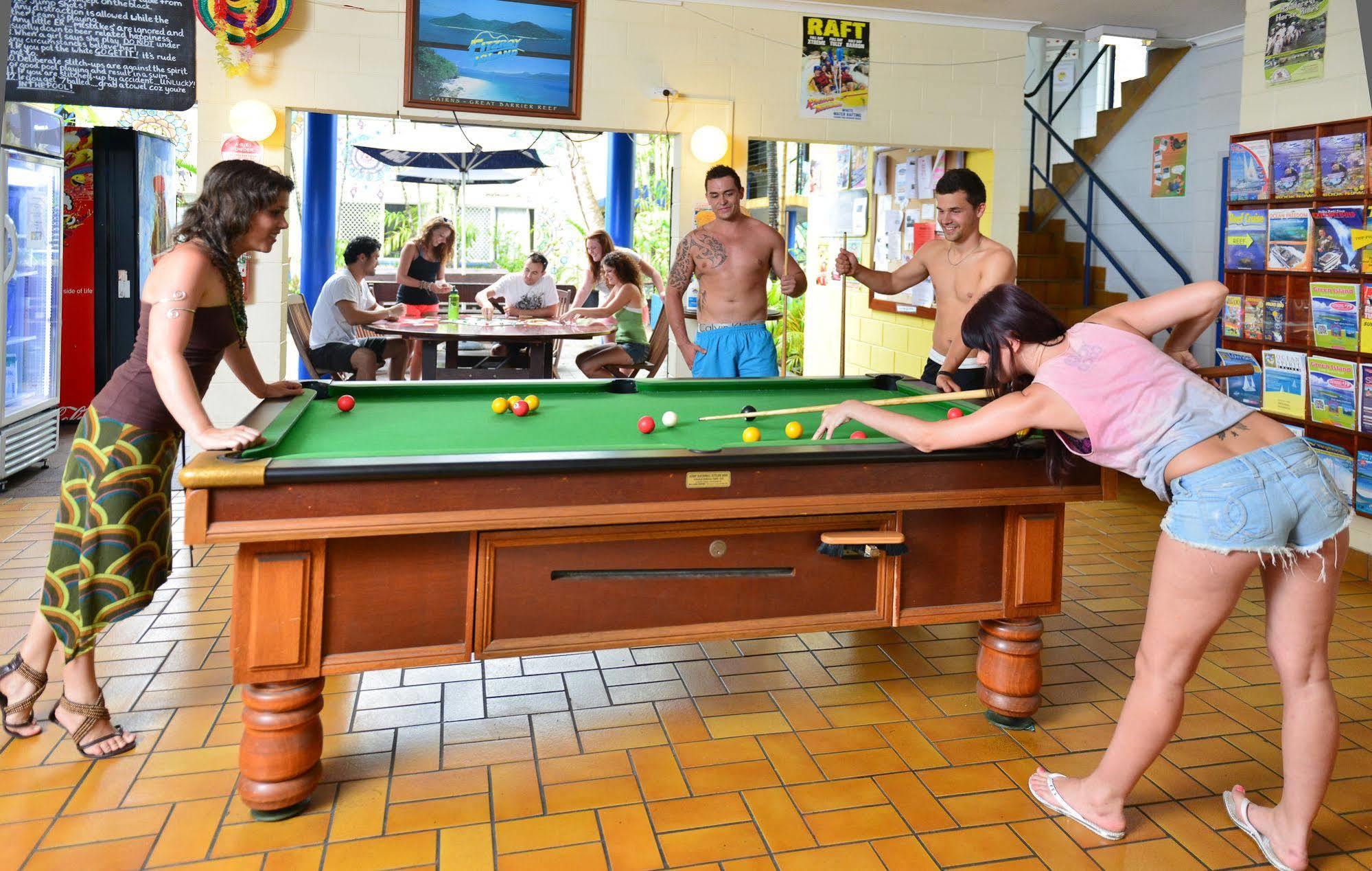 Mad Monkey Village Cairns Exterior foto
