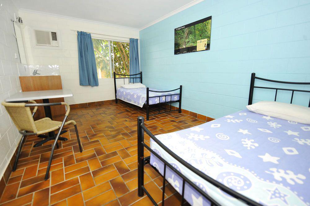Mad Monkey Village Cairns Exterior foto
